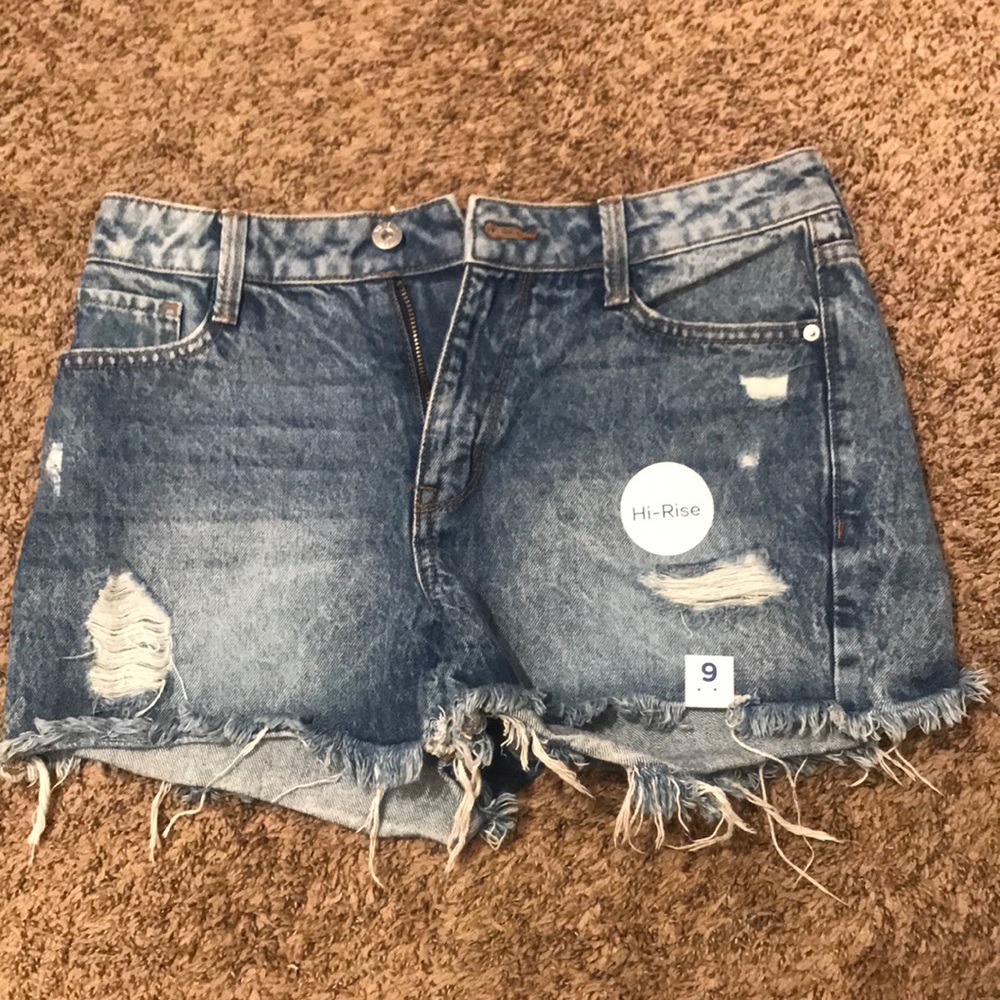 NEW ARIZONA Distressed Hi Rise Shorts Size 9 Blue—never worn